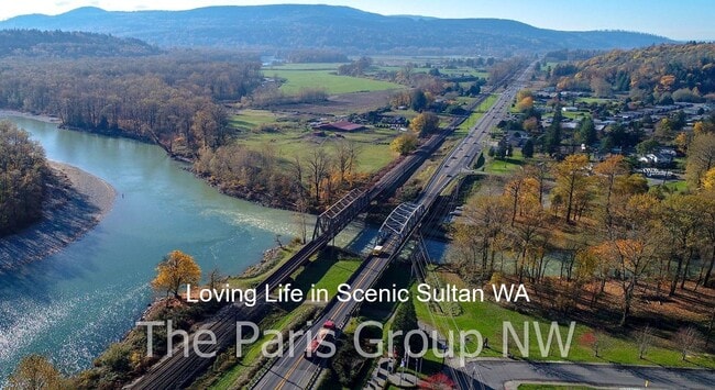 Building Photo - Spectacular Spacious 5BR Home in Sultan * Great Location * New Paint/Flooring/Appliances +++