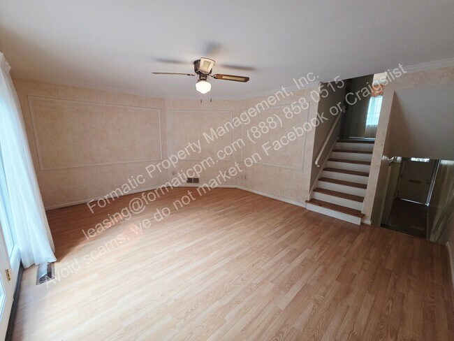 Building Photo - 157 N Gates Ave
