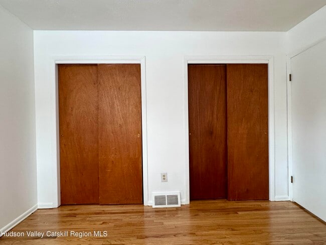 Building Photo - 18 Cherry Hill Rd