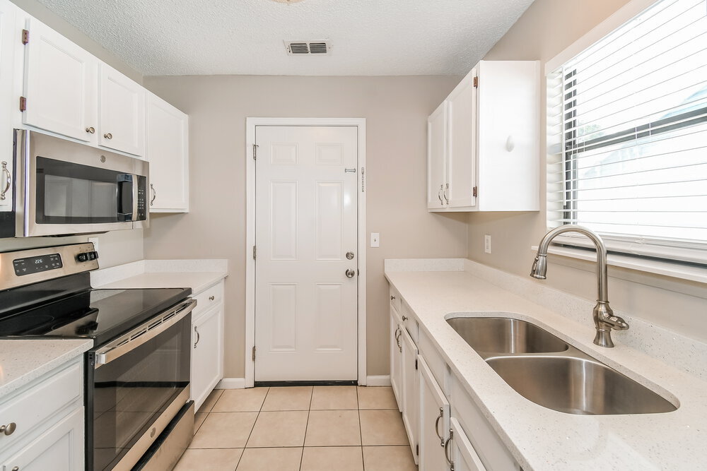 Building Photo - 7969 Amandas Crossing Dr E