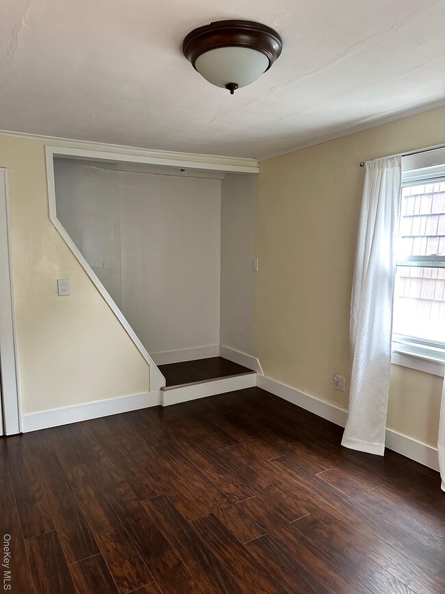 Building Photo - 93-31 215th St