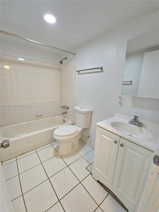 Building Photo - 5705 W 20th Ave