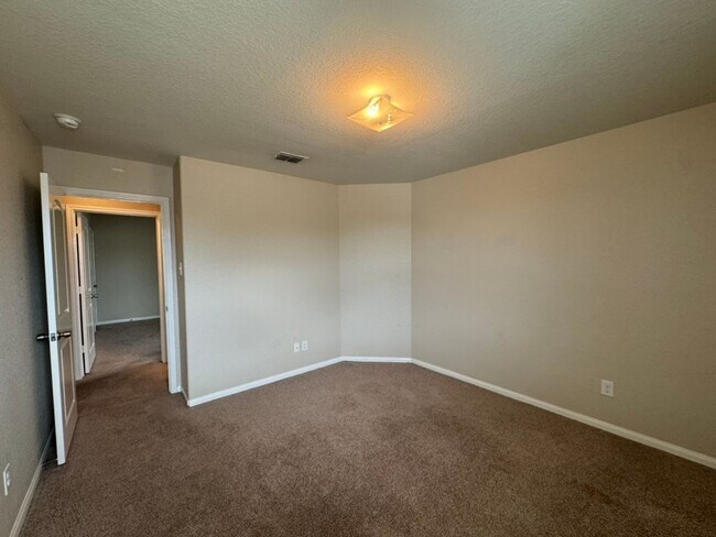 Building Photo - Spacious 3-Bedroom Home for Lease in Luckey Ranch off I-90 near Loop 1604
