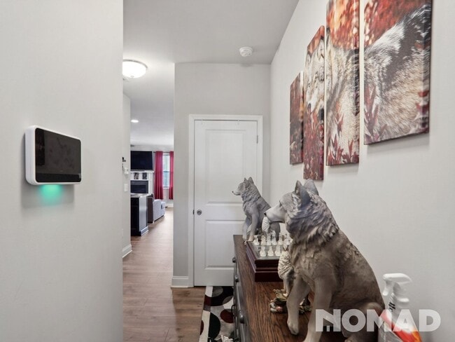 Building Photo - 3 Bedroom Townhome in Atlanta