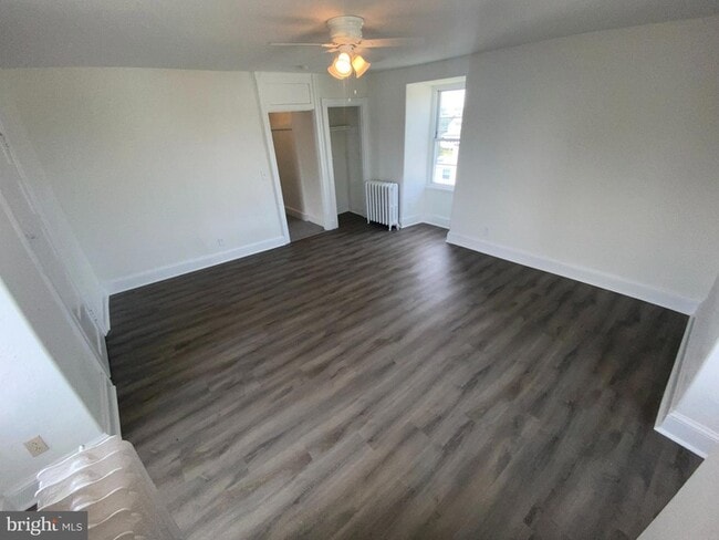 Building Photo - 127 Saude Ave