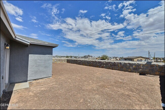 Building Photo - 952 Orangetip Dr