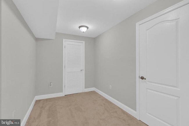 Building Photo - 7205 Van Ness Ct