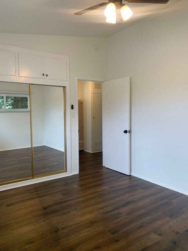 Building Photo - 12048-52 Sylvester Street