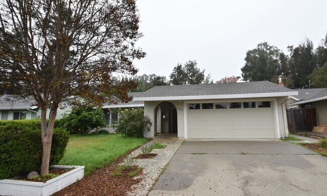 Building Photo - 3324 Lillard Dr