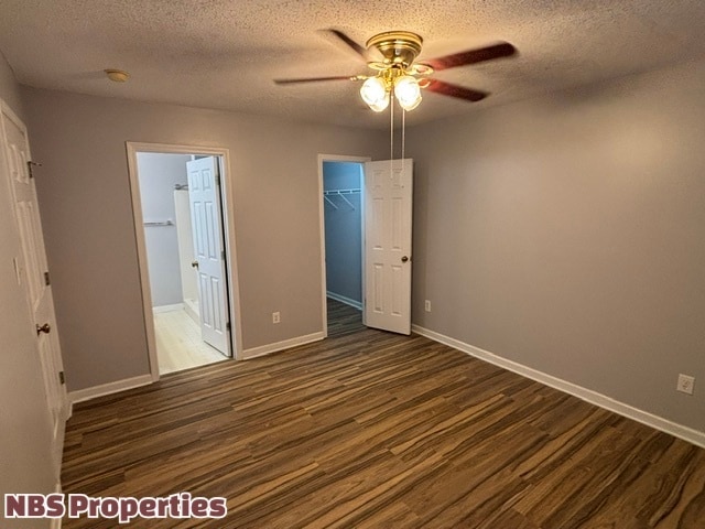 Building Photo - 8032 Stablegate Way