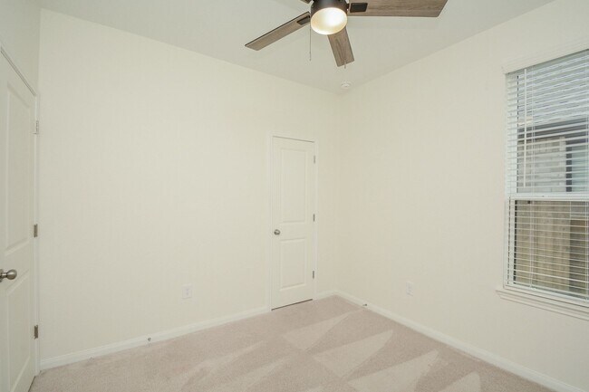 Building Photo - 18134 Sonresa Wy