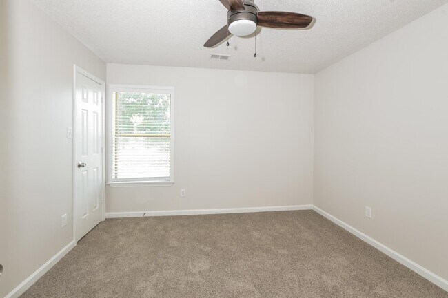Building Photo - 8267 Post Creek Cove