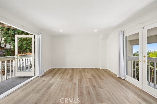 Building Photo - 665 Temple Hills Dr