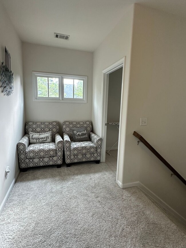 Building Photo - Gorgeous Home for Rent in Sought-after Suw...