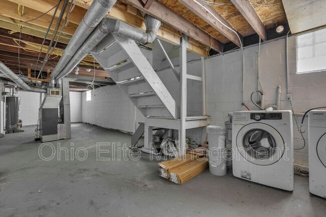 Building Photo - 43 N Chase Ave