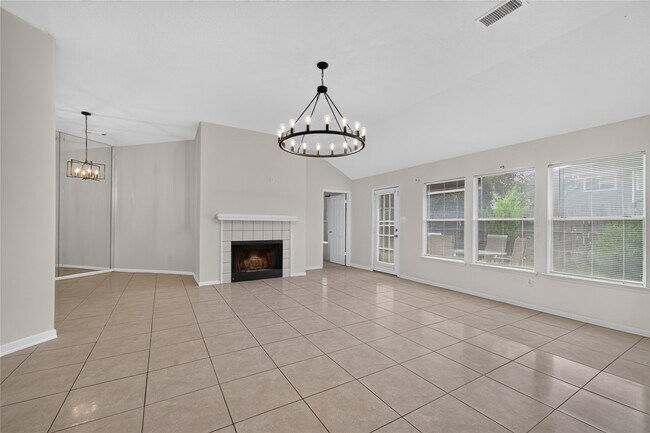 Building Photo - 19635 Vernier Woods Ln