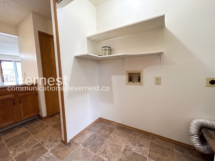 Building Photo - 4012 Muse Way