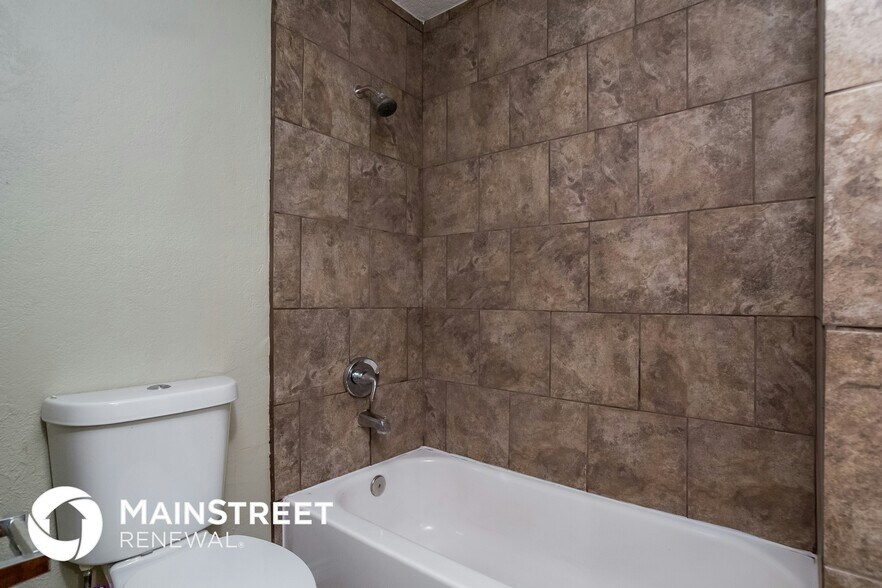 Building Photo - 24111 Spring Gum Dr