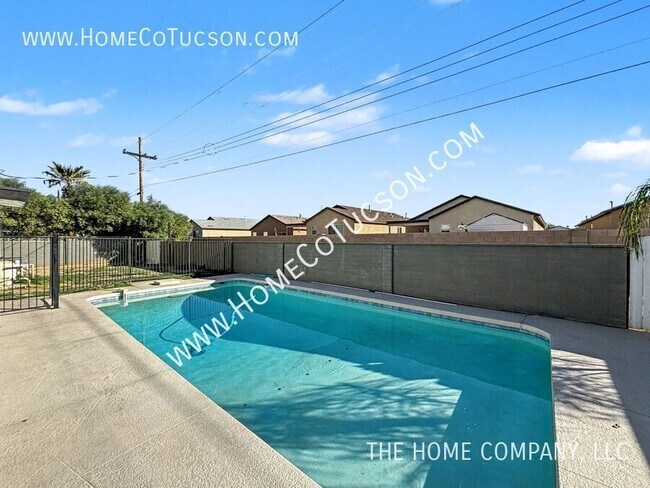 Building Photo - 8548 E Beverly St