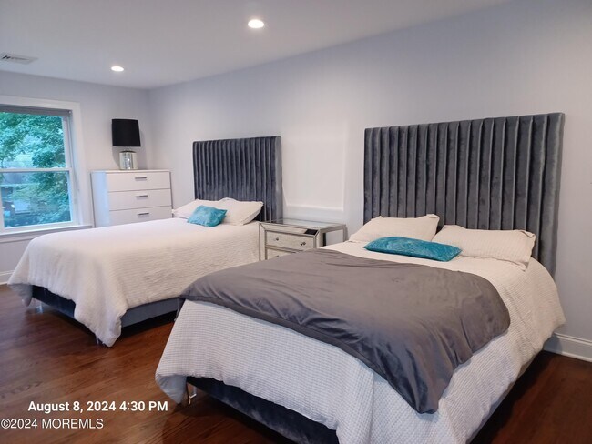 Building Photo - 241 Woodcrest Rd