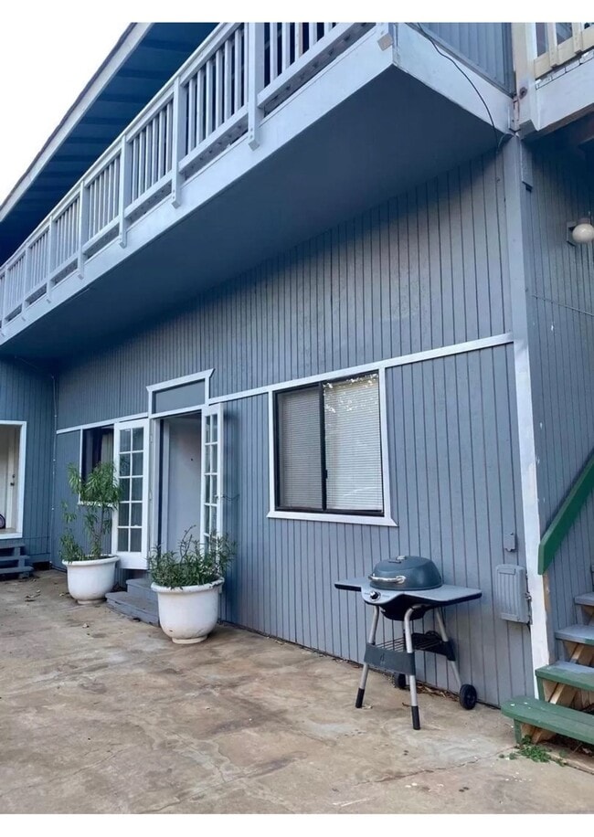 Building Photo - 2 bedroom 1.5 bathroom Ohana, across the street from the beach and park!