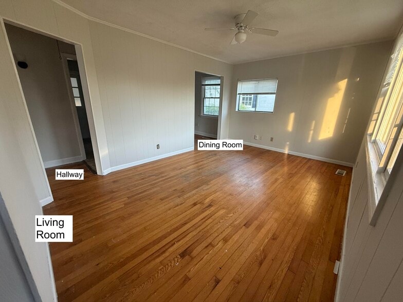 Building Photo - 109 Meadowbrook St