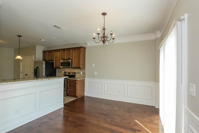 Building Photo - 205 Swem Ct