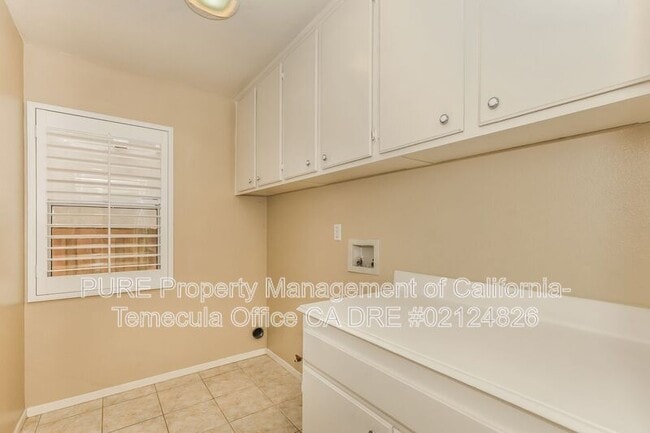 Building Photo - 32585 Guevara Dr