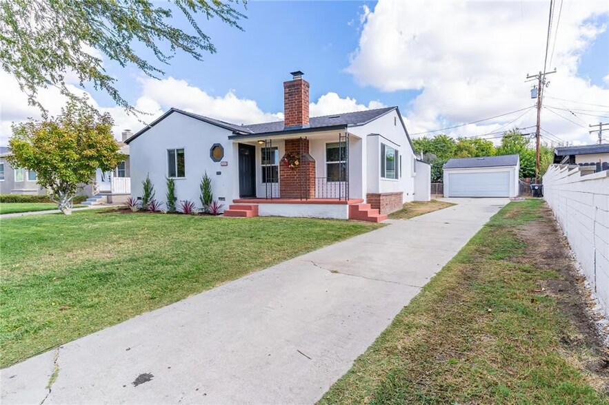 Building Photo - 1649 Crestview Ave