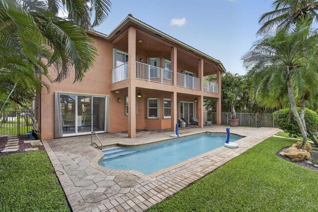 Building Photo - 1724 Annandale Cir