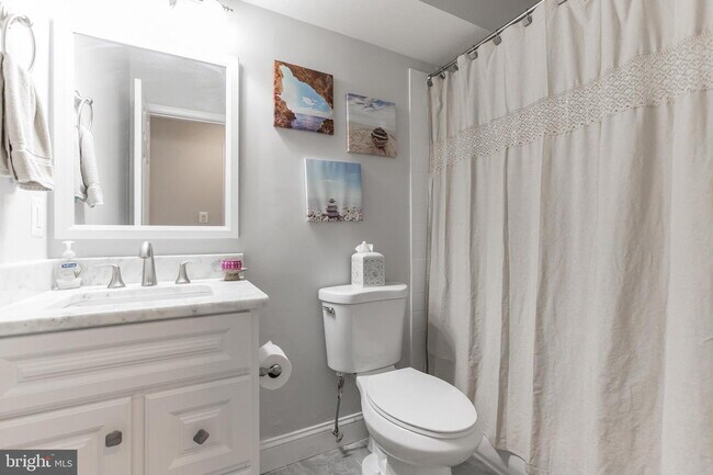 Building Photo - Move-In Ready 3 bed and 2 Bath Rental