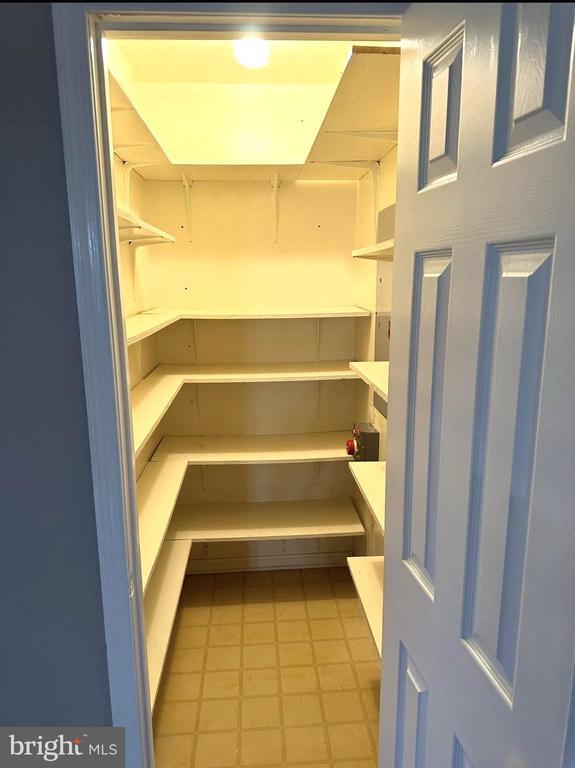 Building Photo - 215 Brooke Rd