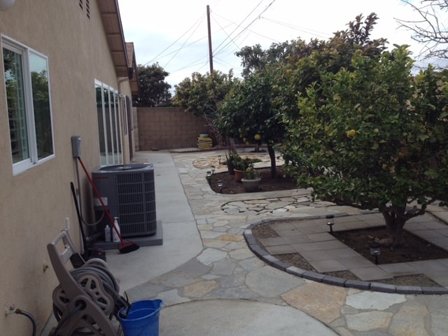 Building Photo - 8921 Bishop Ave