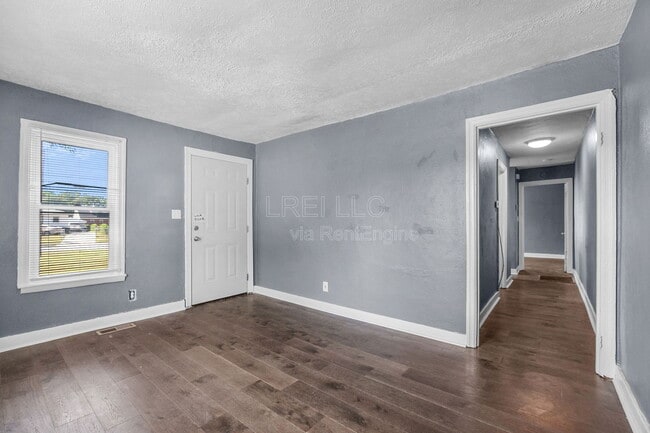 Building Photo - 1443 S 32nd St