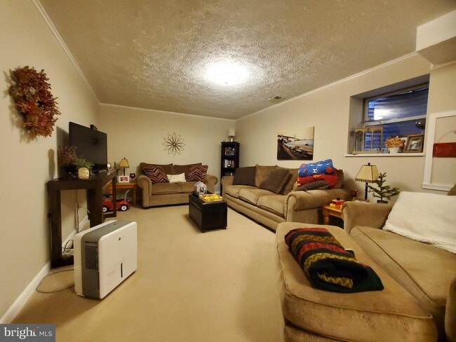 Building Photo - 8502 Lakinhurst Ln