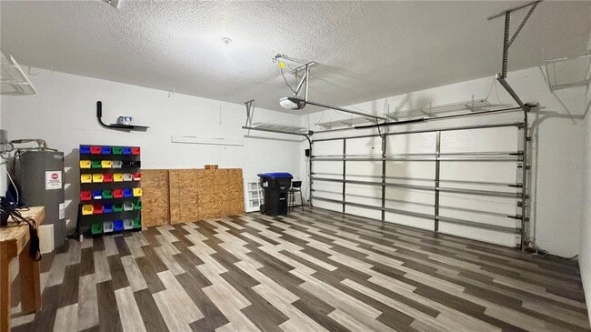 Building Photo - 4860 Chalfont Dr