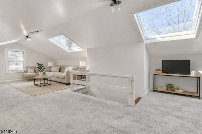 Building Photo - 273 W Mount Pleasant Ave