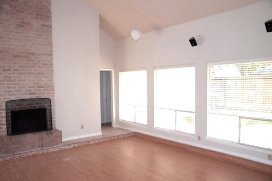 Building Photo - 13903 Greenway Dr