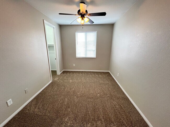 Building Photo - Beautiful 4/Bed/3Bath/2Car Two-Story Home with Loft and Office in Providence!