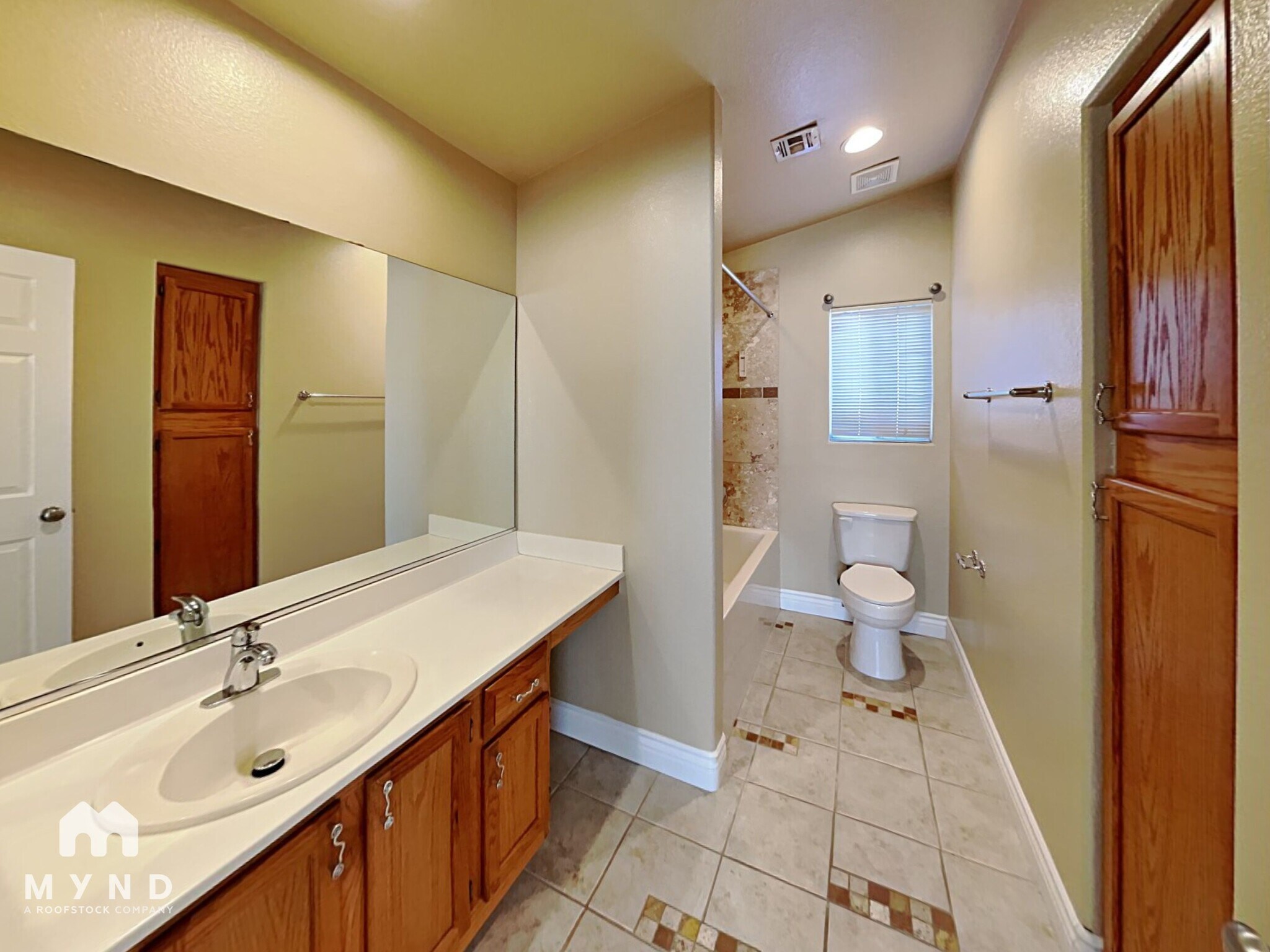 Building Photo - 5928 Chisolm Trail