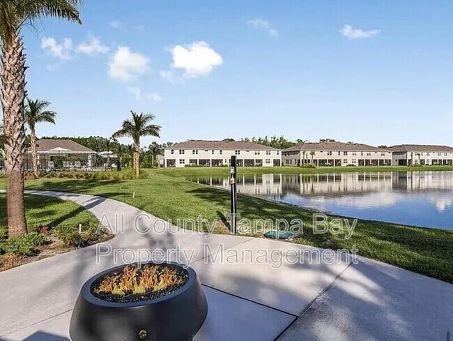 Building Photo - 26122 Fantasy Sky Ln