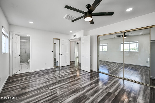 Building Photo - 5761 W Cholla St