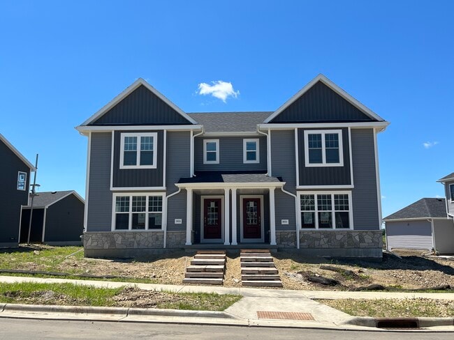 Building Photo - 2024 Tori Frost Dr