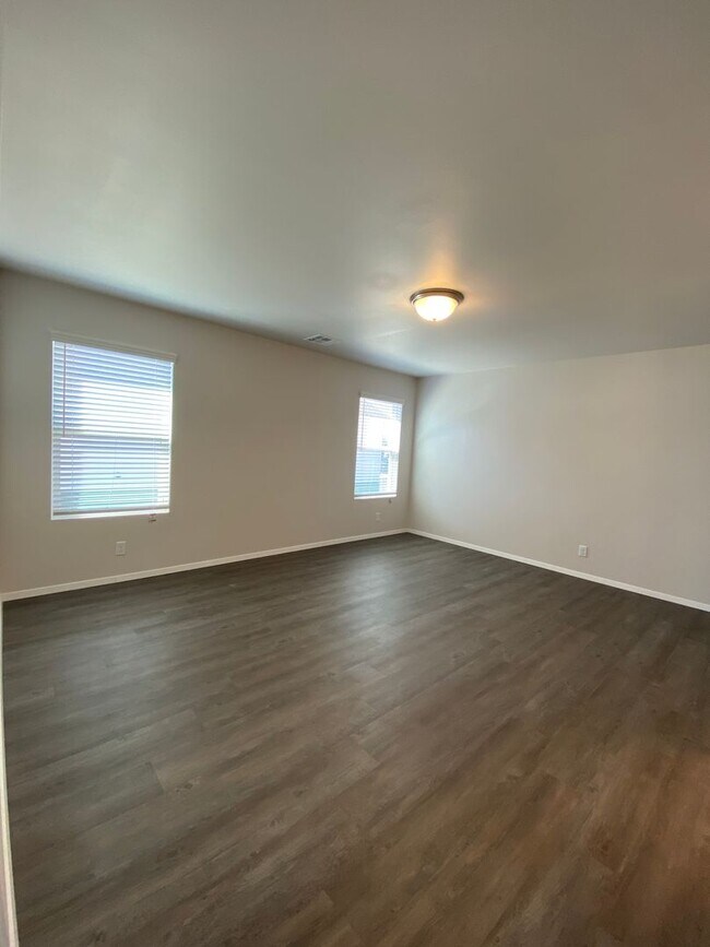 Building Photo - *NOW PRELEASING* Three Bedroom | Two Bath Home in East Village