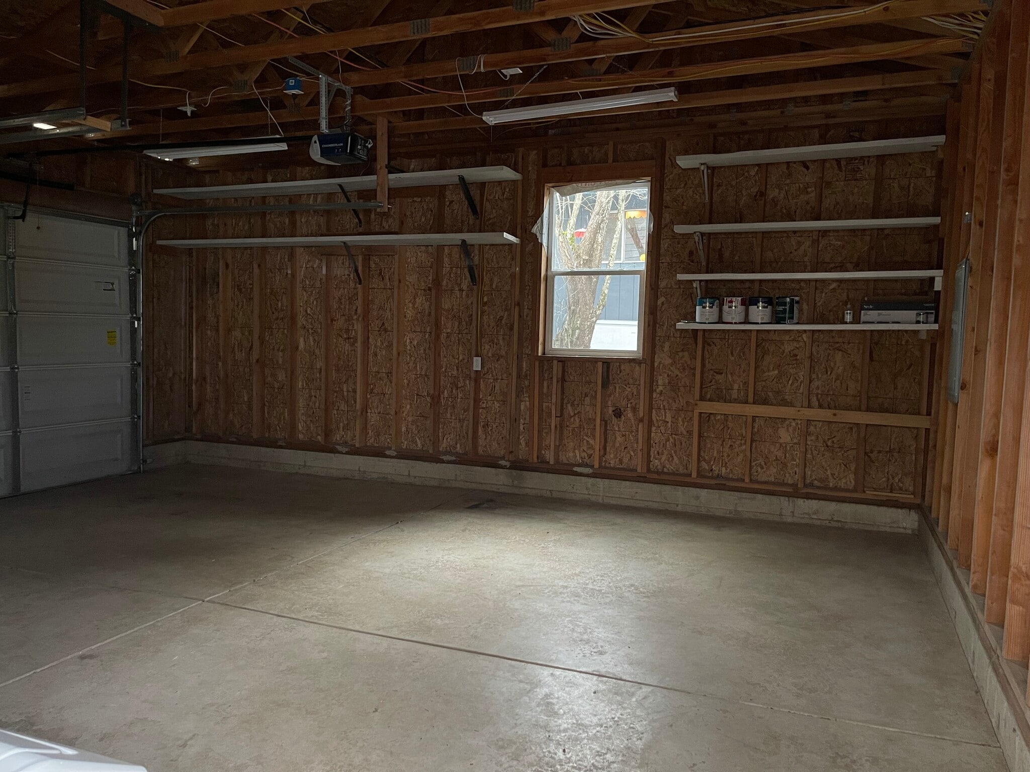 Building Photo - 255 Southview Pl S