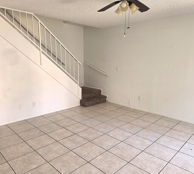 Building Photo - Prime Mesa Location with Community Pool & Strong Rental Appeal