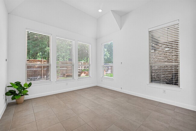Building Photo - 13326 Lake Chesdin Rd