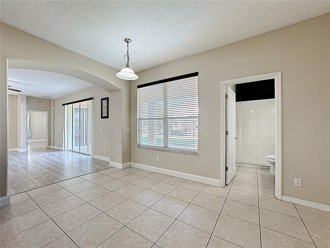 Building Photo - 9551 Bennington Chase Dr