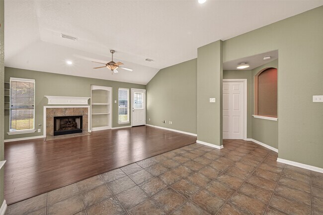 Building Photo - 12418 Shawwood Ct