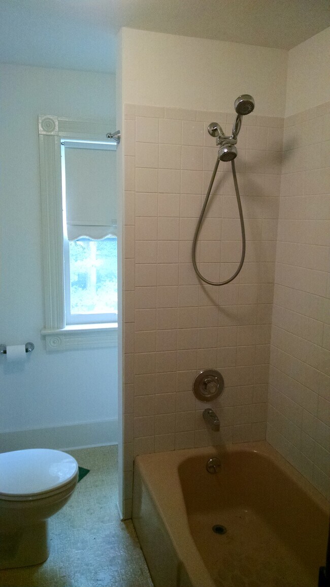 bathroom entrance - 506 Brown St